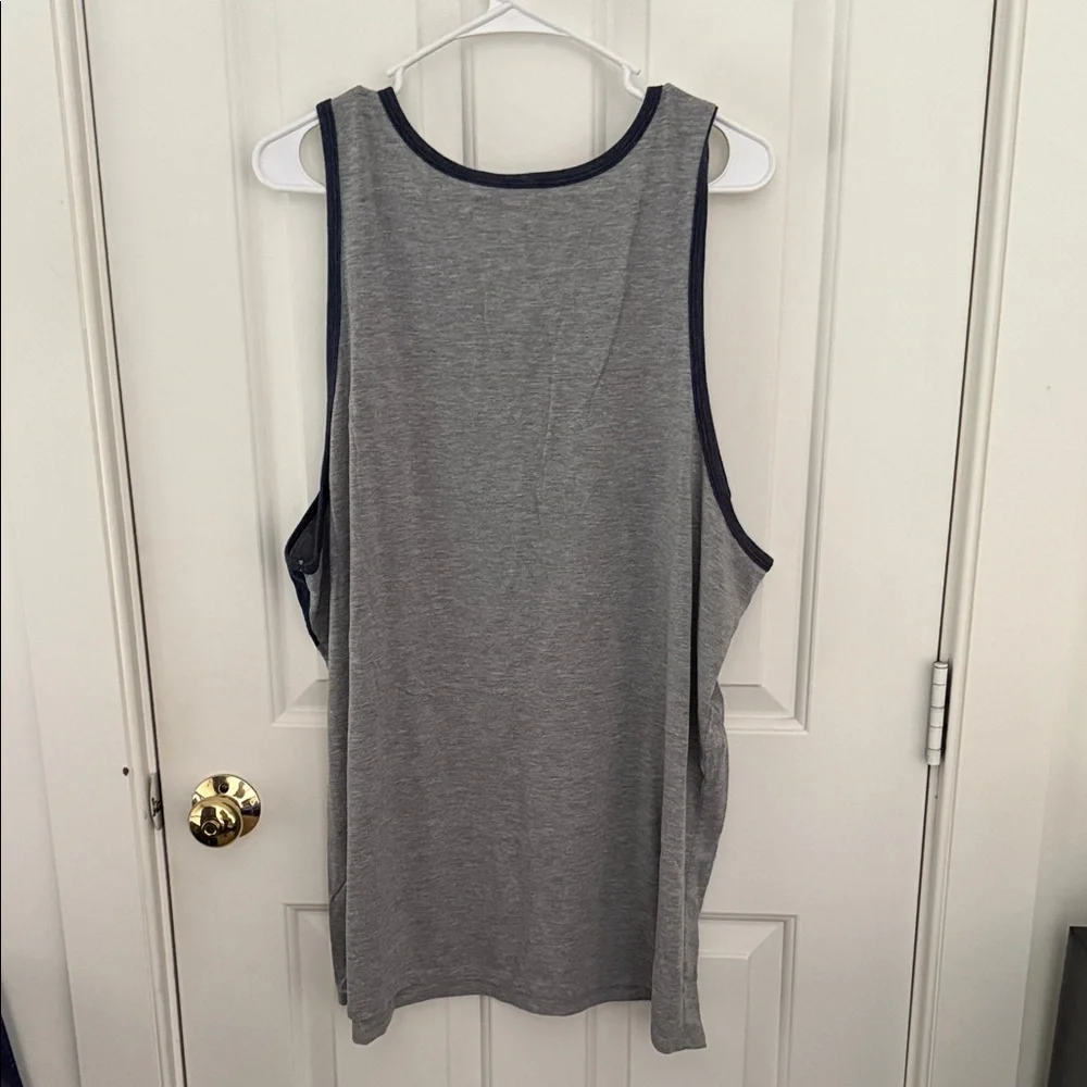 Men’s Nike Yankees Tank Top - Picture 3 of 3